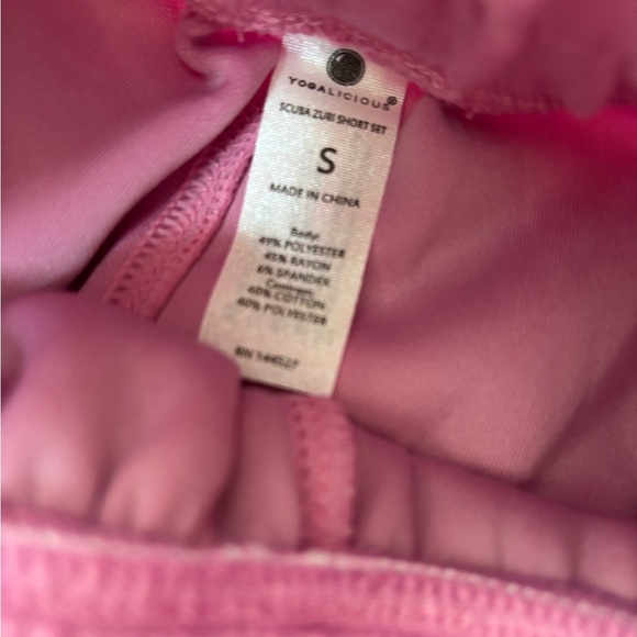 Pink Athletic Shorts with Elastic Waistband and Dolphin Hem - Picture 3 of 3